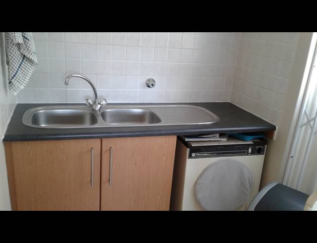 2 BEDROOM FREESTANDING RENTED IN SUNNINGDALE